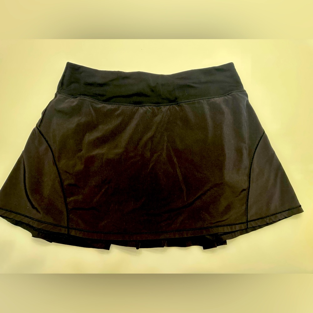 Lululemon tennis skort size 6